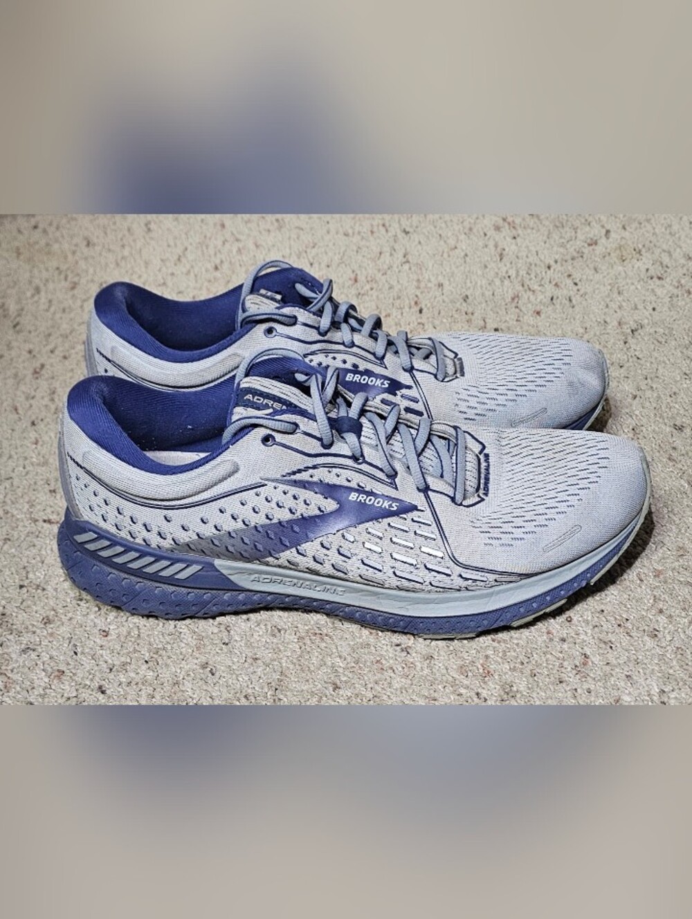 Brooks Shoes Mens Gray Adrenaline 21 Running Sneaker 1103491D006 medium SIZE 10